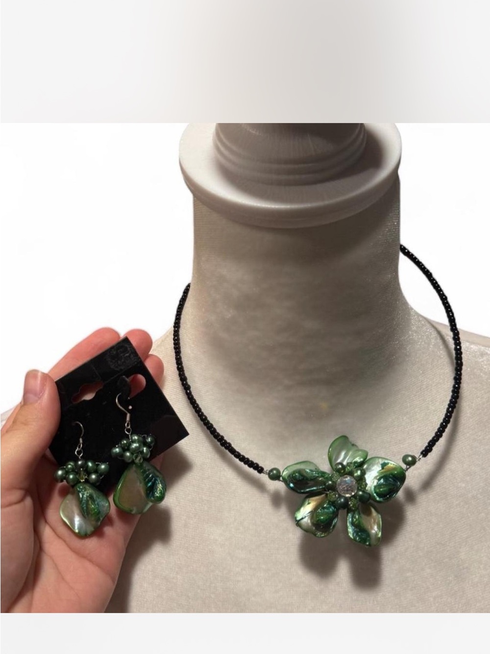 Green Shell Flower Necklace & Earrings Set - Women Jewelry